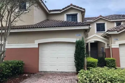 4310 Vineyard Circle #4310 1
