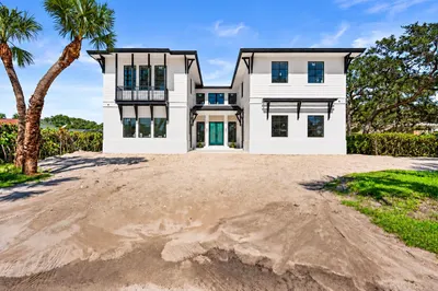 2267 Windsor Road 1