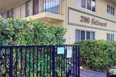 2190 SE 5th St #2-A 1