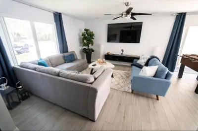 822 Sandtree Drive 1