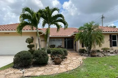 2498 NW 25 Street 1