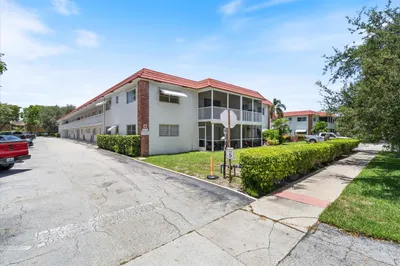 899 SE 2ND Avenue #203 1