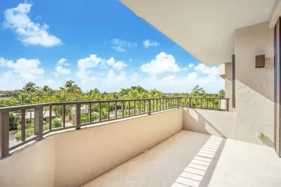 151 Crandon Blvd #439 1