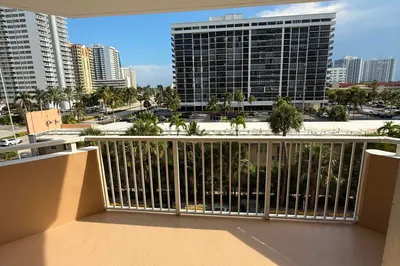 1985 S OCEAN Drive S #3L 1