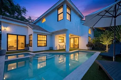 240 Sherwood Forest Drive 1
