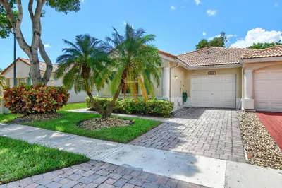 6104 Petunia Road 1