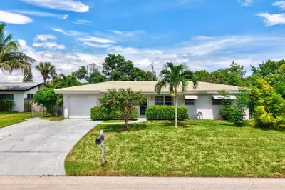 469 NE 35th Street 1