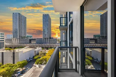 11 NE 6th St #1503 1