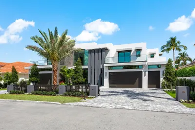 169 W Coconut Palm Road 1