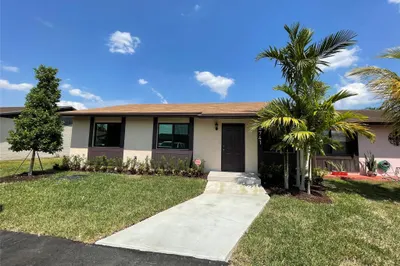 4741 SW 135th Place 1