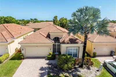 15379 Fiorenza Cir 1