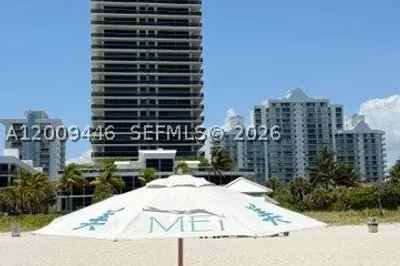 5875 Collins Ave #708 1