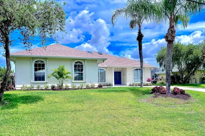 407 Joy Haven Drive 1