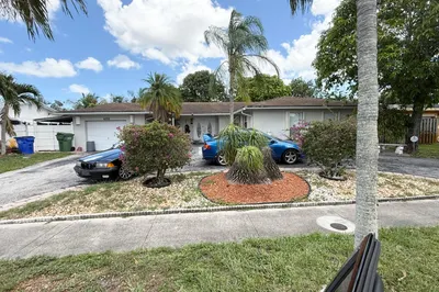 6280 SW 4th Street 1