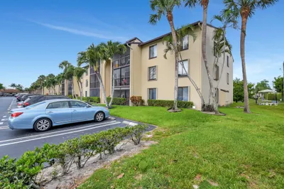 616 SEA PINE Way #C2 1