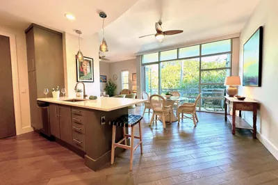 365 SE 6th Avenue #203 1