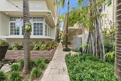 1330 Drexel Ave #102 1