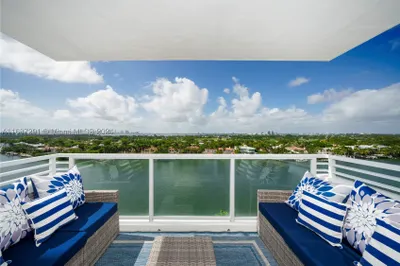 5600 Collins Ave #11K 1