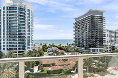 5900 Collins Ave #1006 1