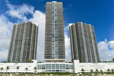 1800 S Ocean Dr #2203 1