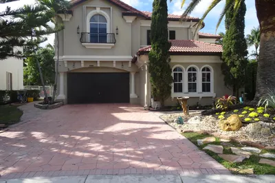 21181 La Vista Circle 1