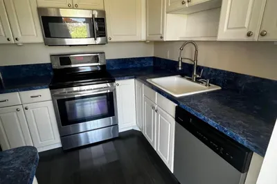809 Hummingbird Way #5C 1