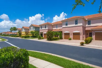 1189 Normandie Way 1