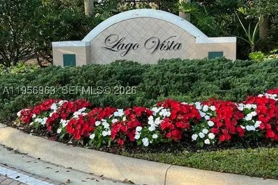 4746 Lago Vista Dr 1