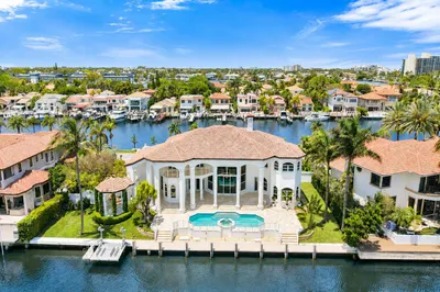890 Lilac Drive 1
