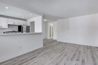 1234 Euclid Ave #8 1