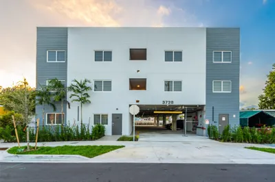 3728 NW 19th Ave #203 1