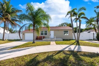 3914 Serubi Avenue 1