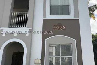 1656 SE 29th Ct #100 1