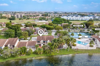 9165 Fontainebleau Blvd #3 1