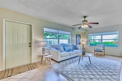 4604 Roxbury Court 1