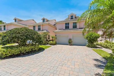 2605 N Fairway Dr Drive N 1