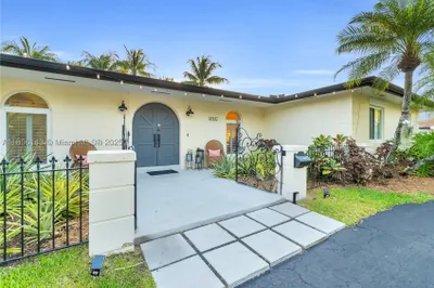 12600 SW 70th Ave 1