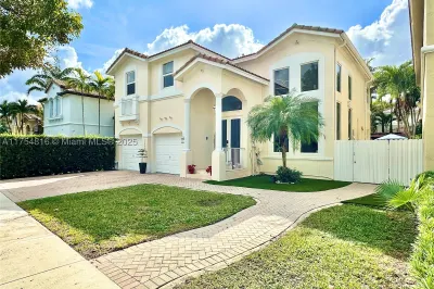 11350 NW 48th Ter 1