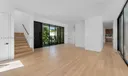 165 Hampton Ln Photo