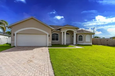 2301 SW Vale 1