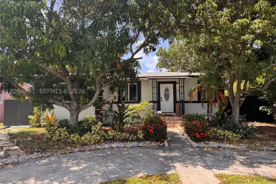 940 NE 155th Ter #940 1