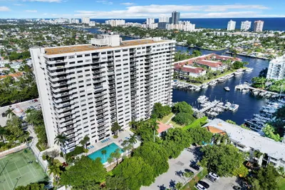 3200 Port Royale Drive N #902 1
