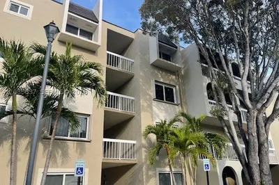 7703 Camino Real #A-213 1