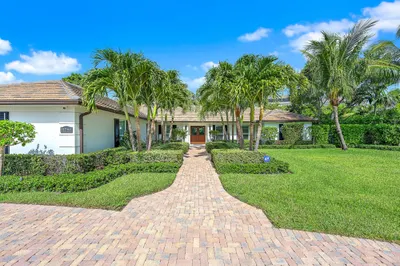 11785 Lake Shore Place 1