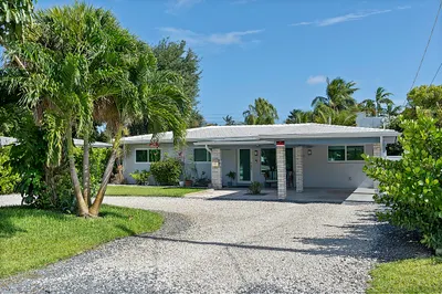 1580 NE 34th Street 1