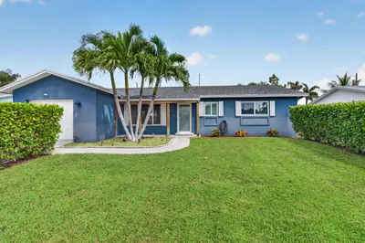 1023 SW 25th Place 1