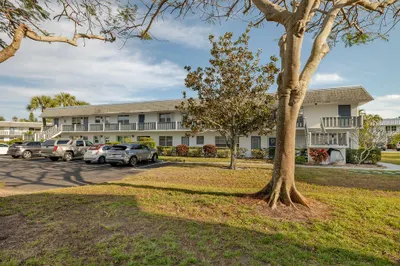 2929 SE Ocean Boulevard #Unit 130 1