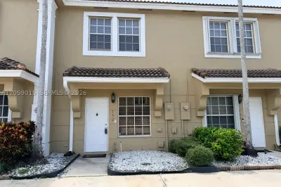 752 SW 122nd Ter 1