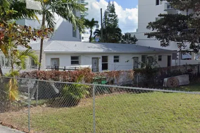 460 NE 29th Ter 1