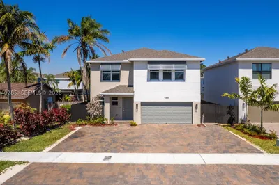 12949 SW 267 St 1